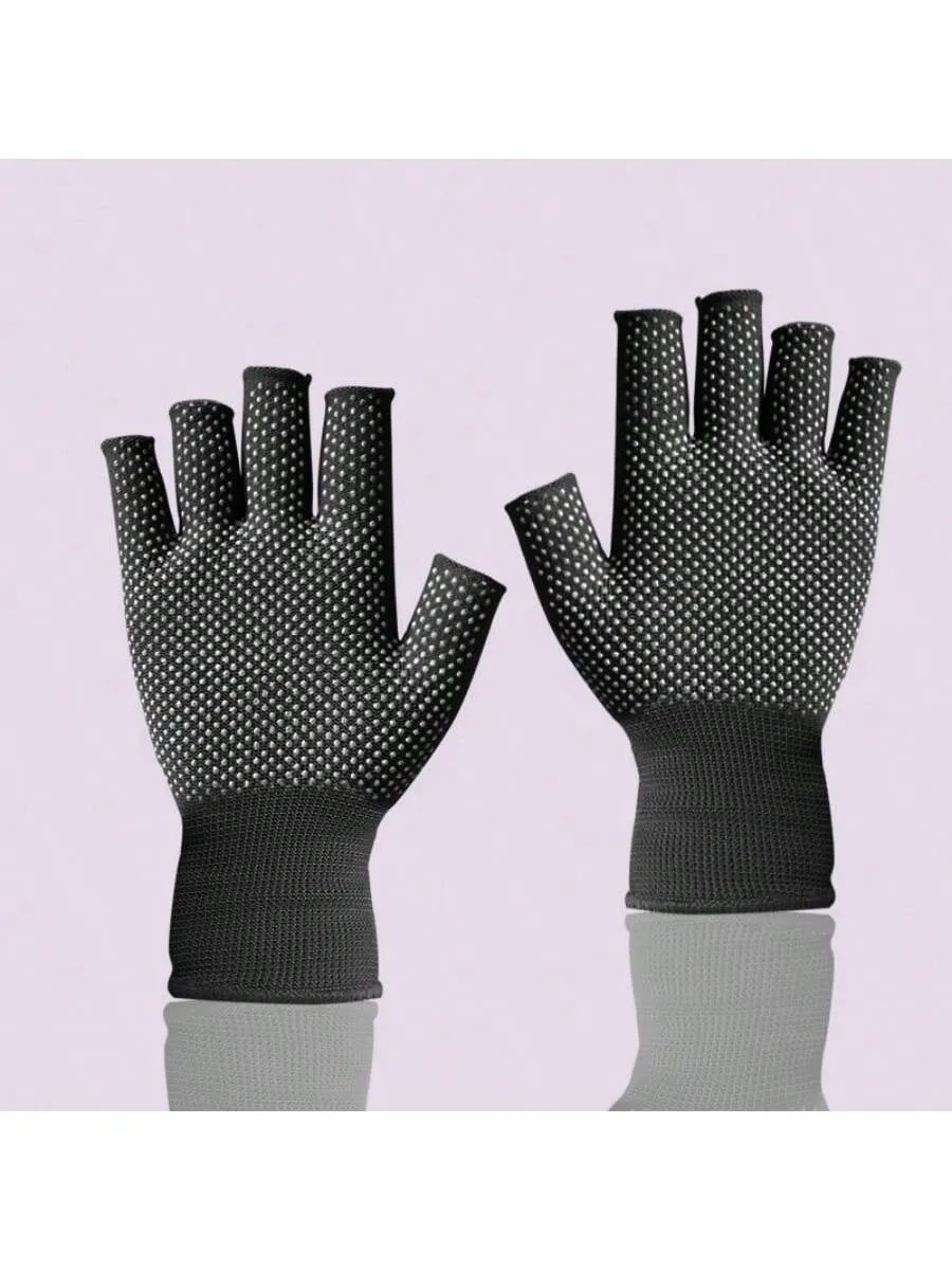 1 pair of sports breathable and anti slip half finger gloves suitable for yoga, ballet, and Pilates training