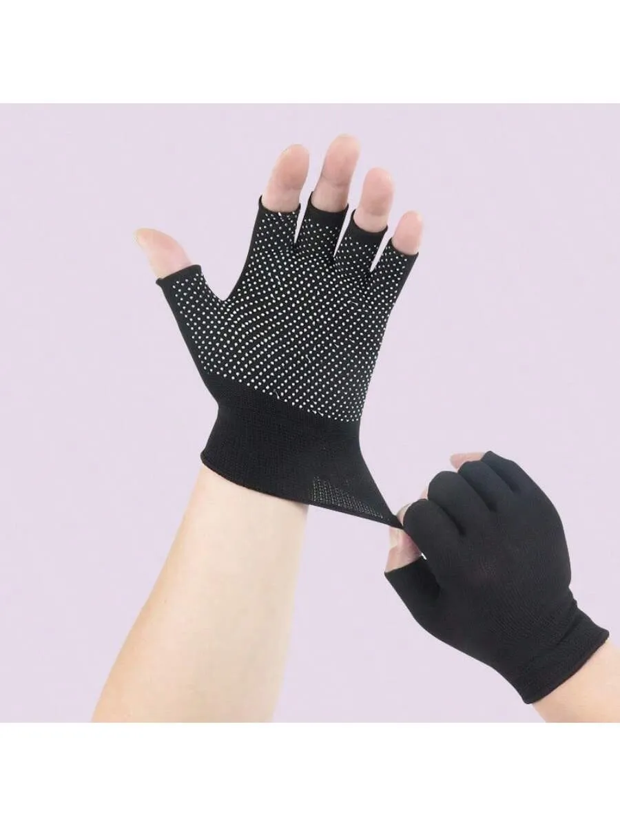 1 pair of sports breathable and anti slip half finger gloves suitable for yoga, ballet, and Pilates training