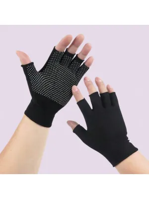 1 pair of sports breathable and anti slip half finger gloves suitable for yoga, ballet, and Pilates training