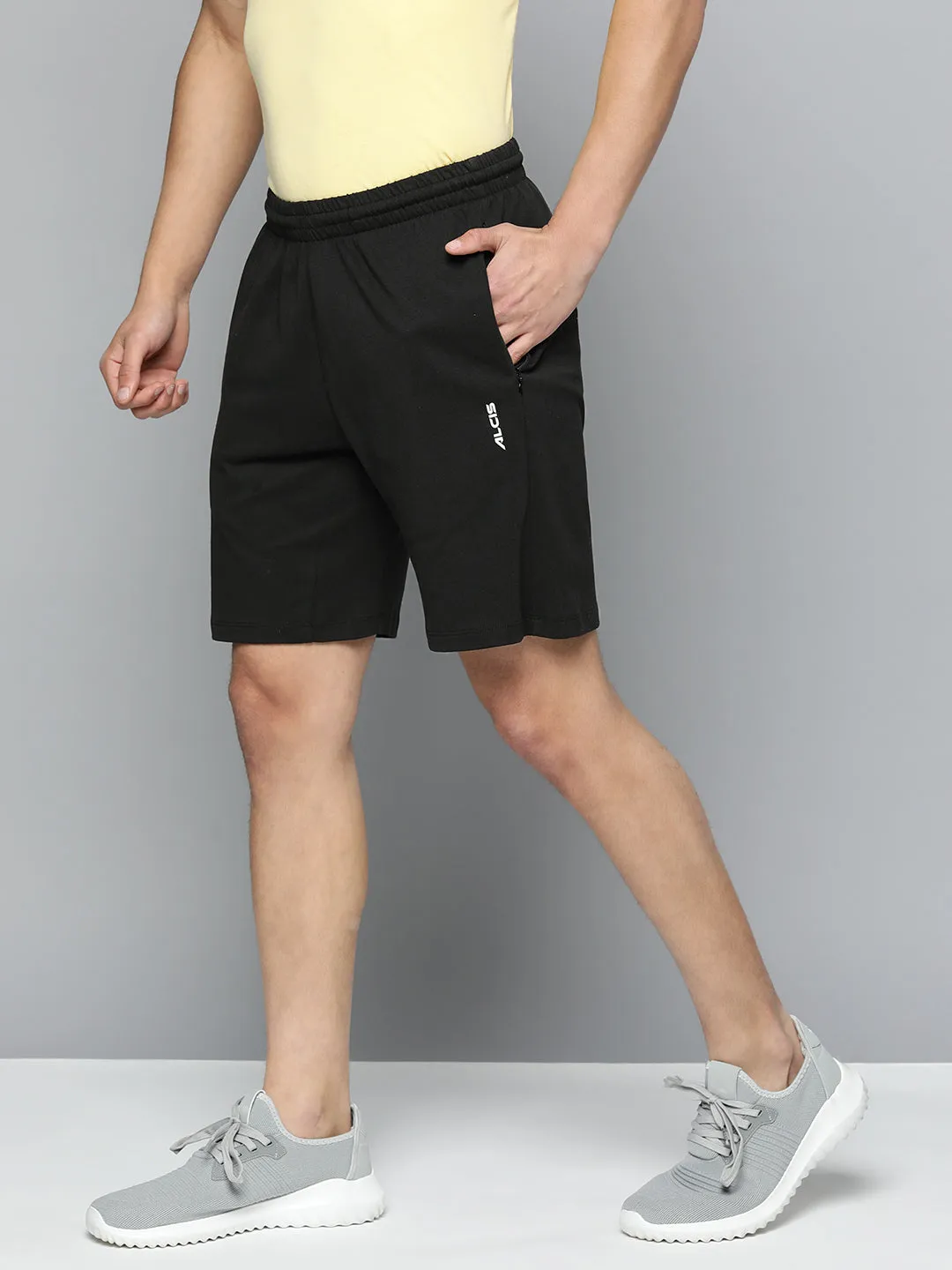 Alcis Men Solid Regular Fit Sports Shorts