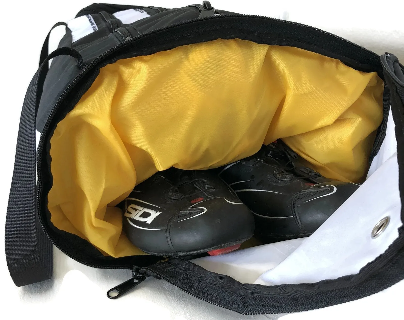 KELLY BENEFITS 2024 CYCLING RACEDAY BAG™ BLACK