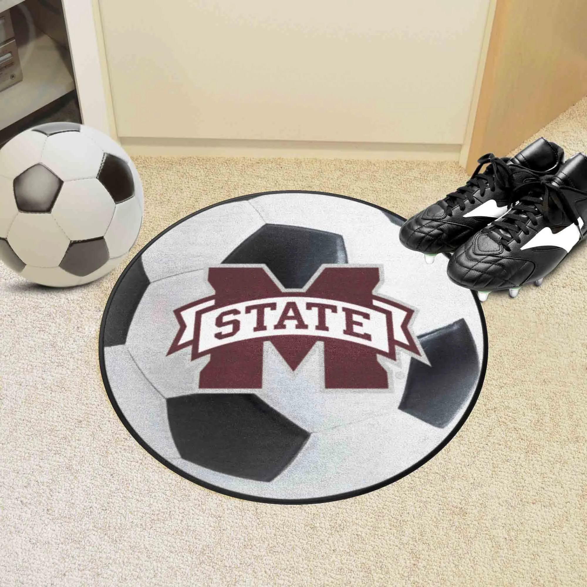 Mississippi State Bulldogs Soccer Ball Rug - 27in. Diameter