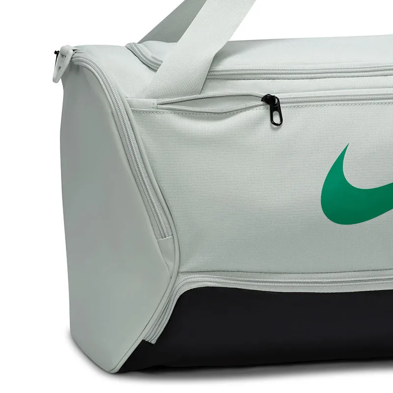 NIKE Brasilia 9.5" Duffle Bag (Silver/Black/Green)