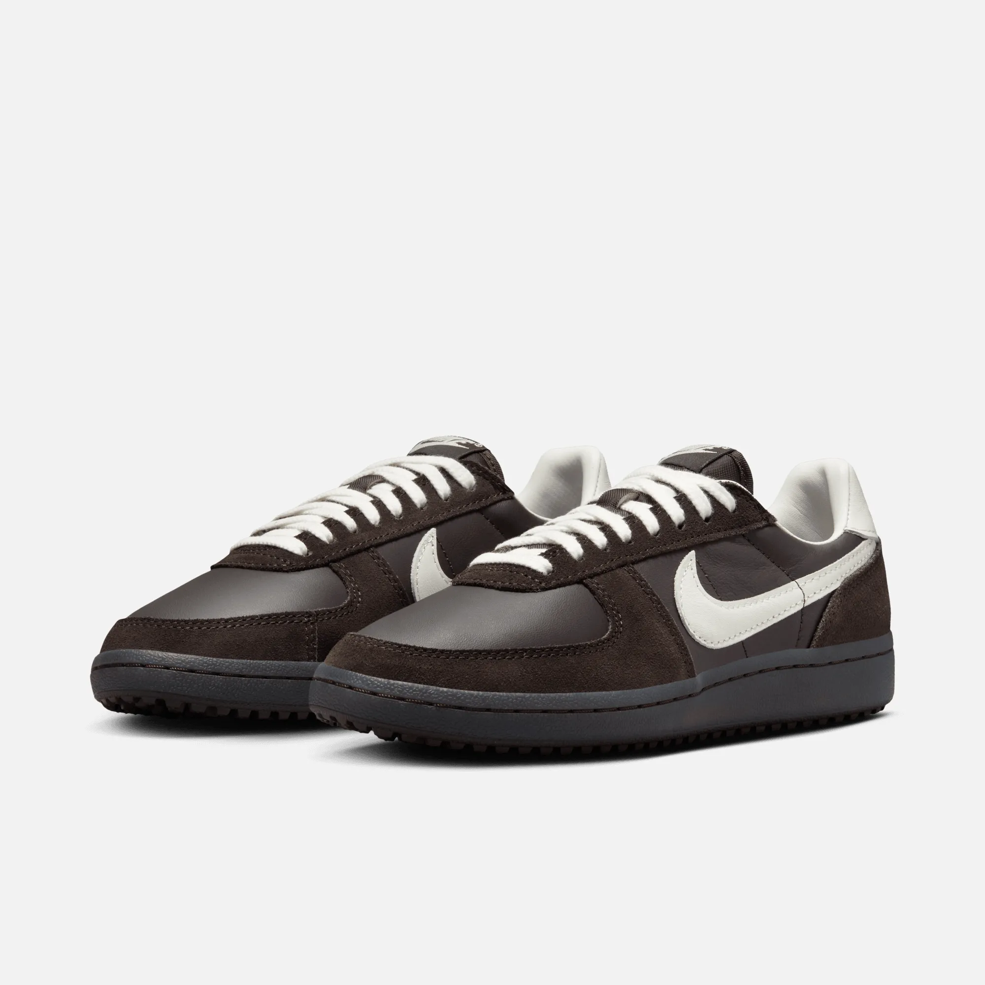 Nike Women's Field General Velvet Brown