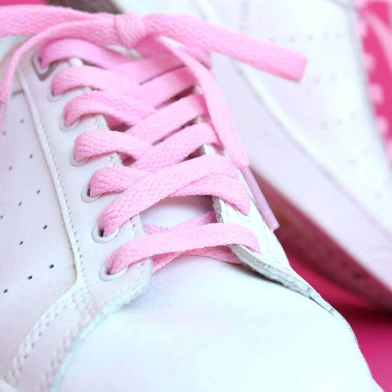 Pink flat shoelaces