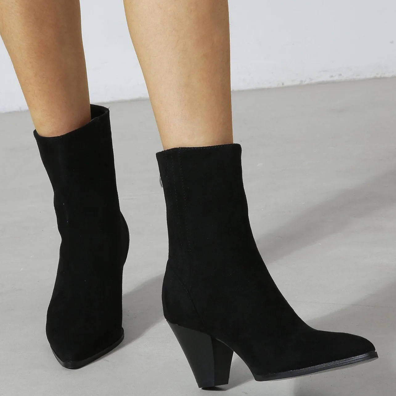 Pointed Toe Thick Heeled Short Boots