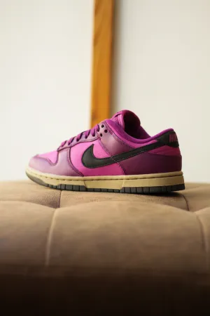 W DUNK LOW "VIOTECH"